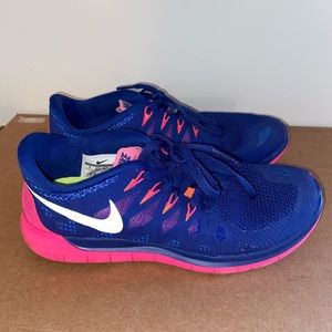 Nike Free Run 5.0 Running Sneakers, size 9